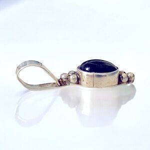 Sterling silver & black onyx necklace pendant